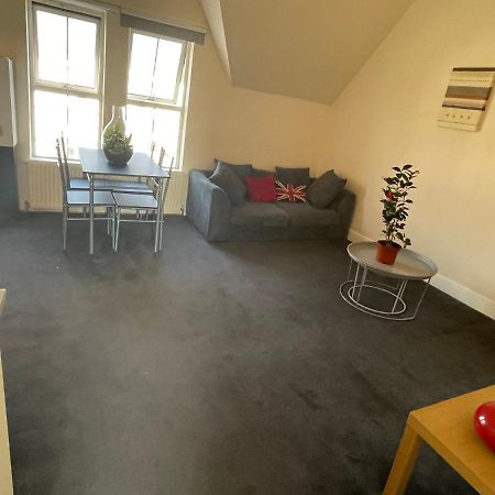 Vibrant & Cosy London Apartment Near Wembley Екстер'єр фото