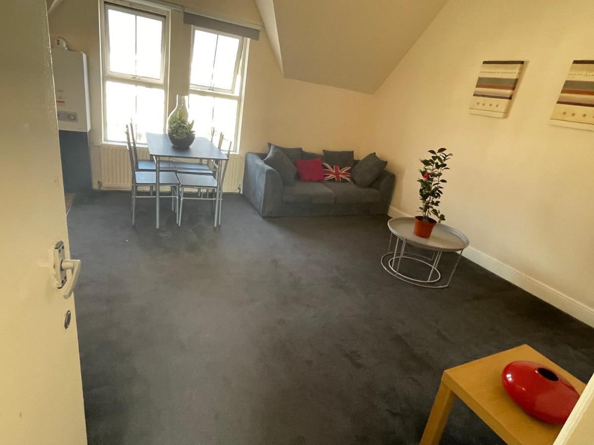 Vibrant & Cosy London Apartment Near Wembley Екстер'єр фото