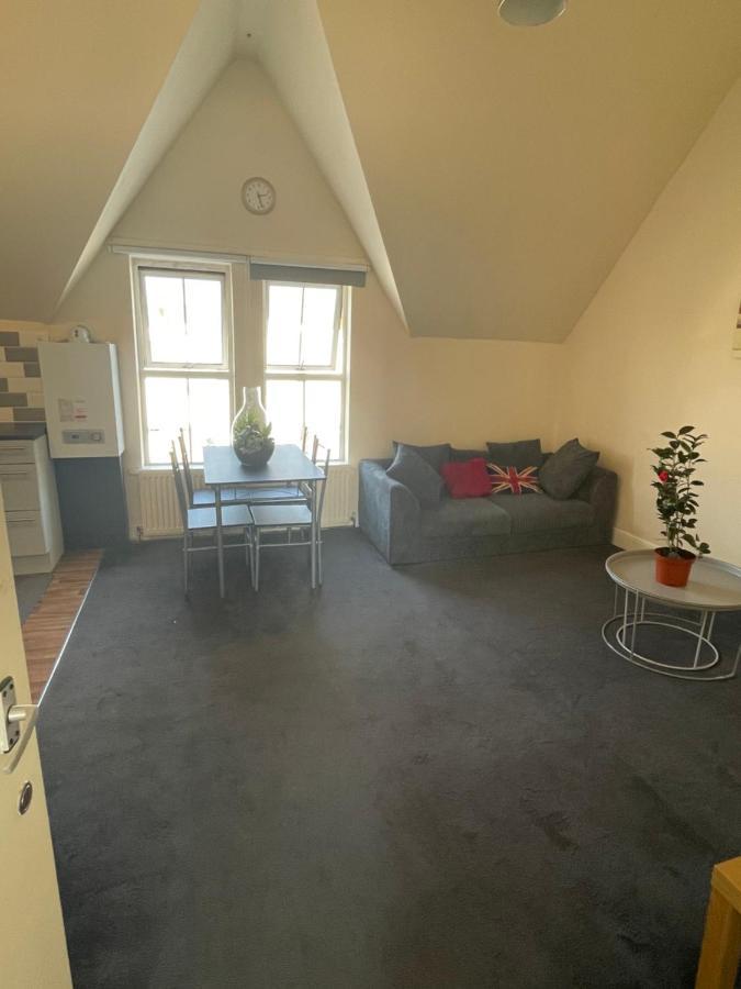 Vibrant & Cosy London Apartment Near Wembley Екстер'єр фото